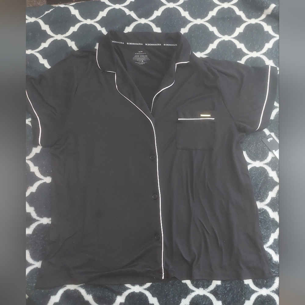 Nwt BCBG Black Short-Sleeve Button-up Night Shirt with‎ white piping XL SOFT